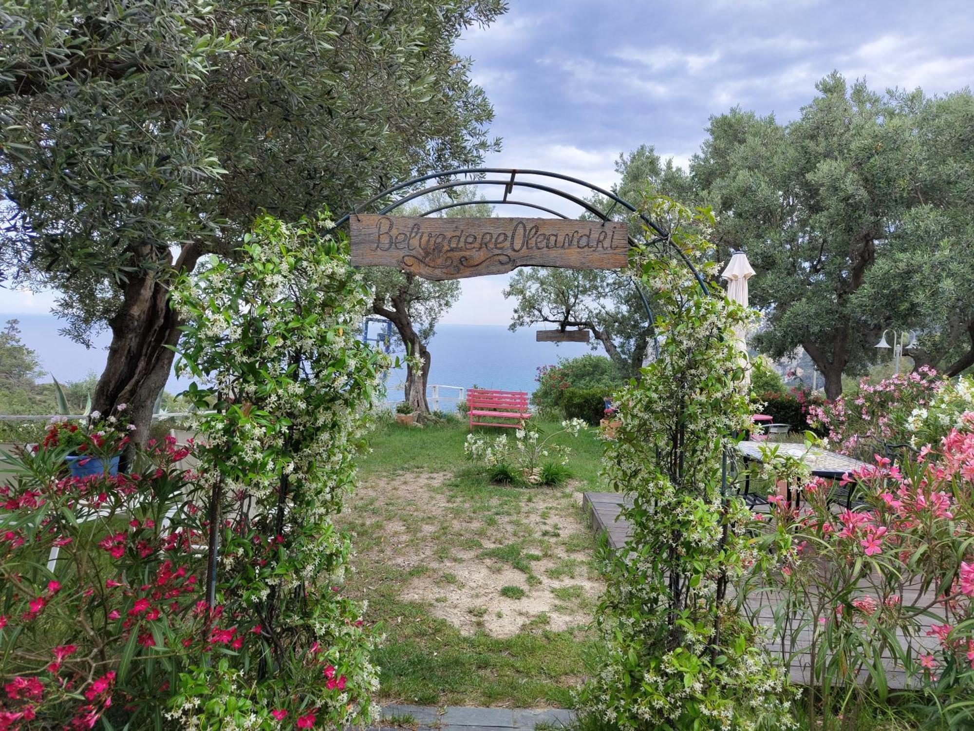 Villa Pierina Finale Ligure Luaran gambar
